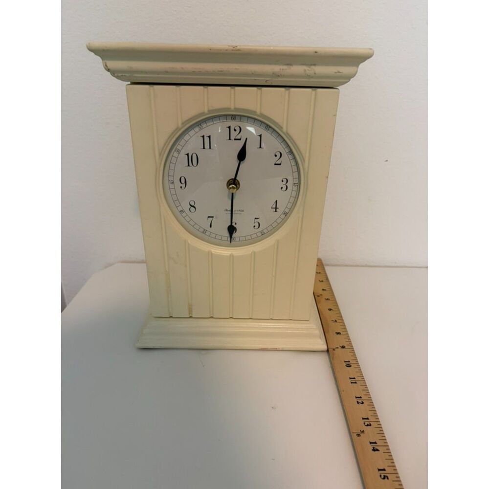 Vtg Sterling and Noble clock company Art Decor style Off white fluted mantel cl